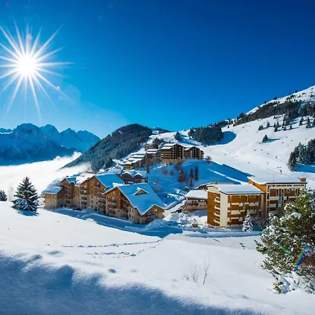 By The Slopes In L'alpe D'huez
