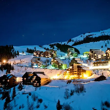 Apartment By The Slopes In L'alpe D'huez Alpe d'Huez