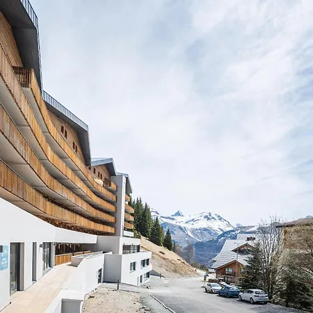By The Slopes In L'alpe D'huez Apartment *